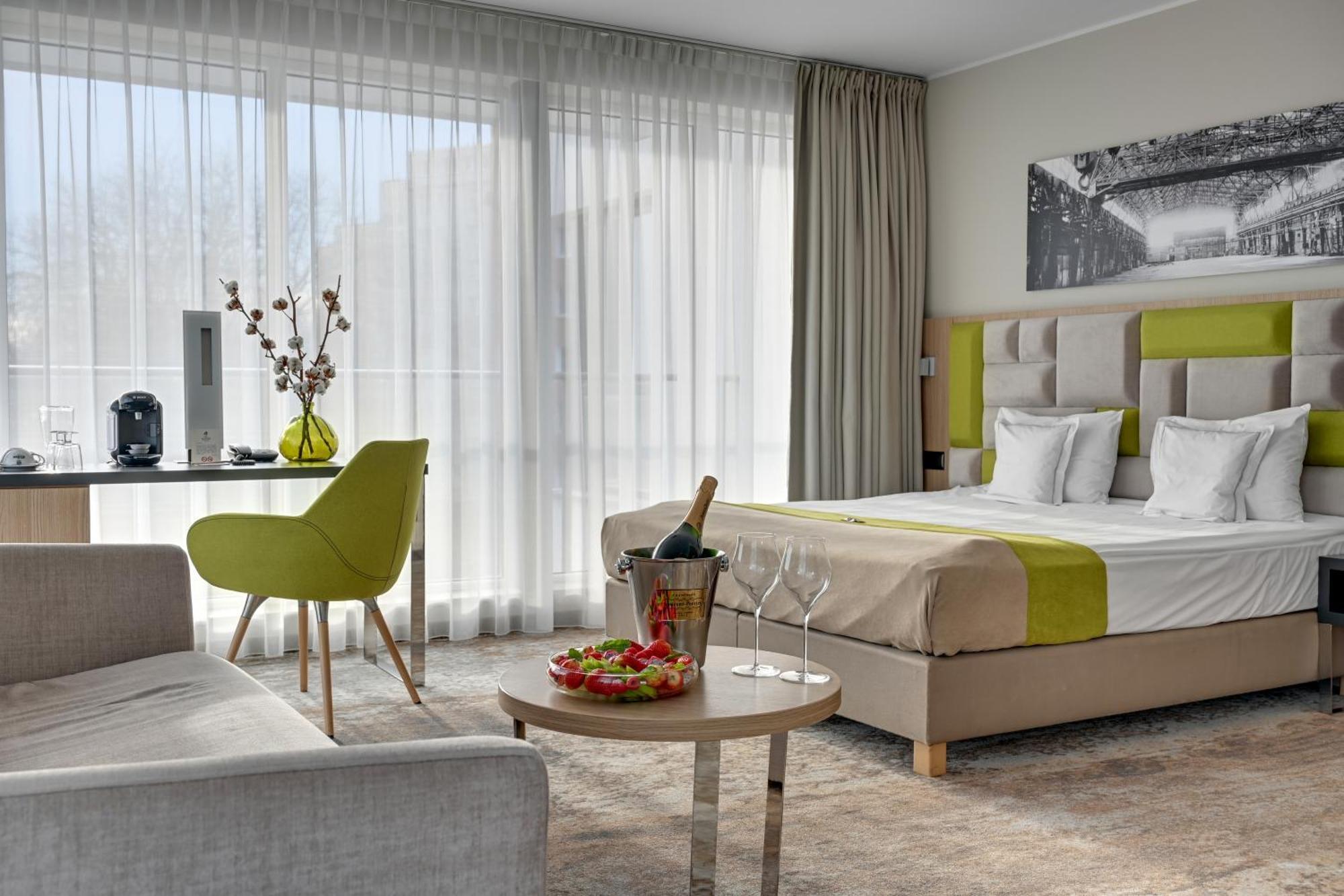 Hotel Almond Business & Spa By Grano - Grano Hotel Gdansk Riverside גדנסק מראה חיצוני תמונה